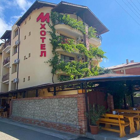 Hotel Хотел М1 Primorsko Esterno foto