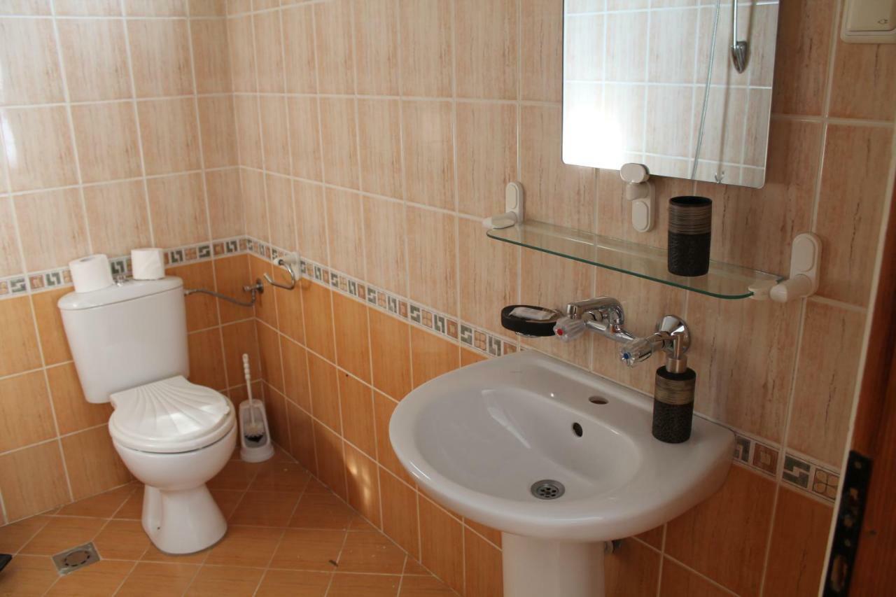 Hotel Хотел М1 Primorsko Esterno foto